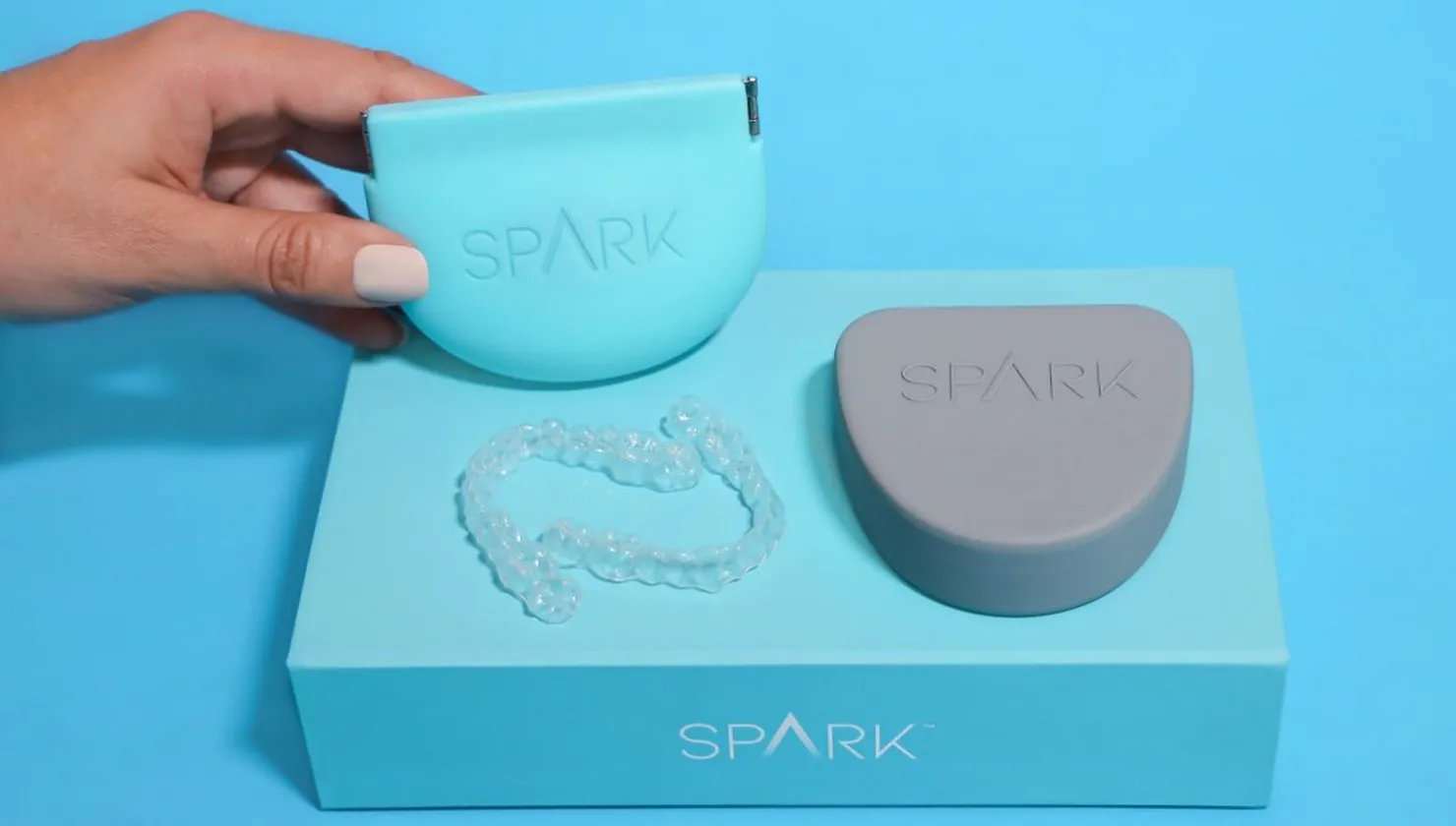Ortodoncia invisible Spark, la mejor solución para corregir los dientes